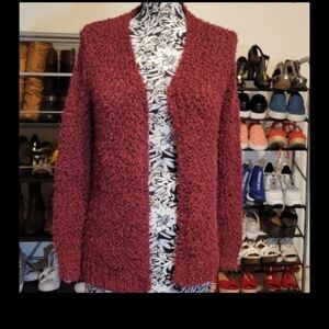 Burgundy Fussy open front cardigan sz medium
